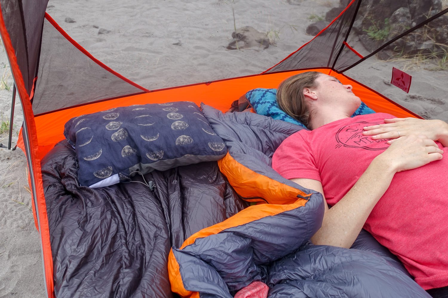 inflatable camping pillows