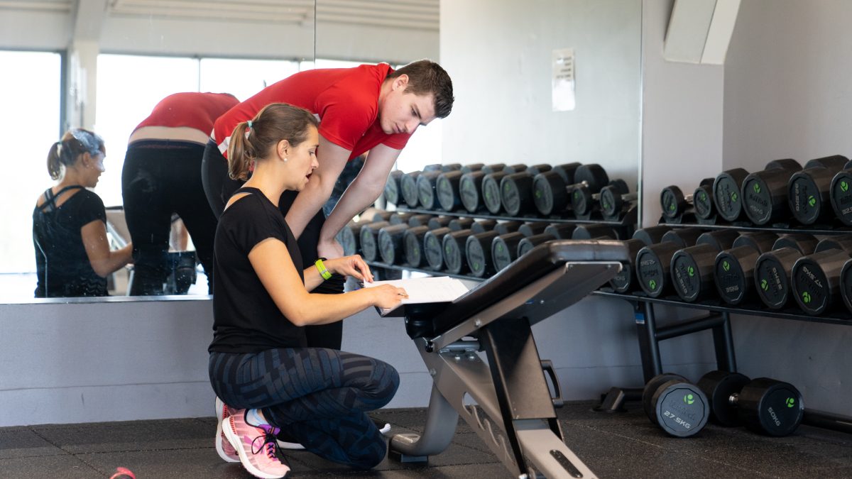 how to retain gym members uk